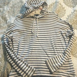 Forever 21 sweatshirt